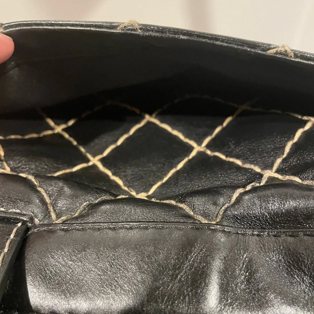 Chanel Black Wildstitch Quilted Shoulder Bag with COA - Picture 5 of 16